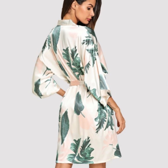 Tropical Palm Robe - Picture 4 of 4